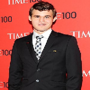 مجموعه فیلمهای مسابقات بلیتس  شطرنج مگنوس کارلسن در سال  Magnus Carlsen  BLITZ 2016